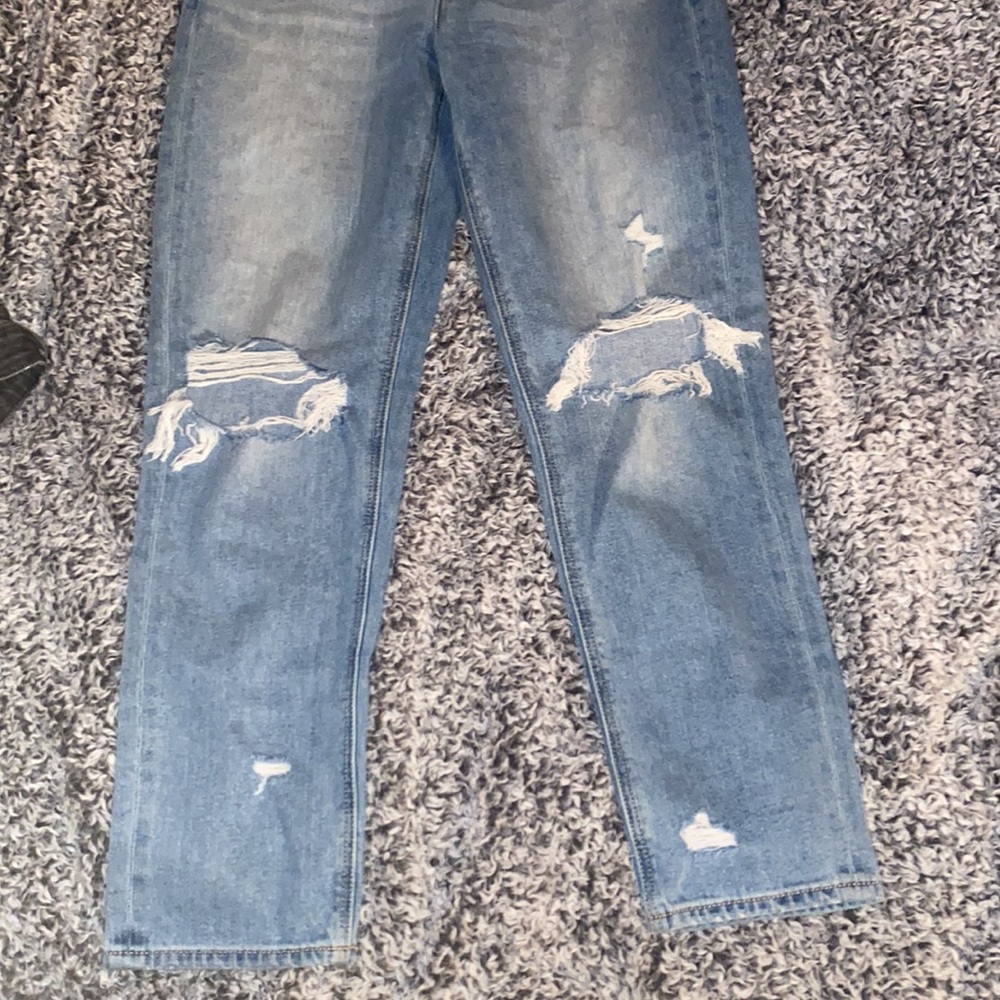 Women’s American eagle MOM JEAN